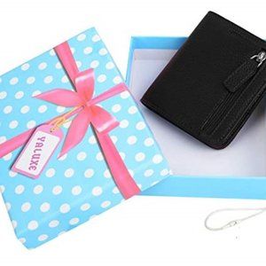 SMALL BLACK LEATHER CARD AND CASH BIFOLD WALLET